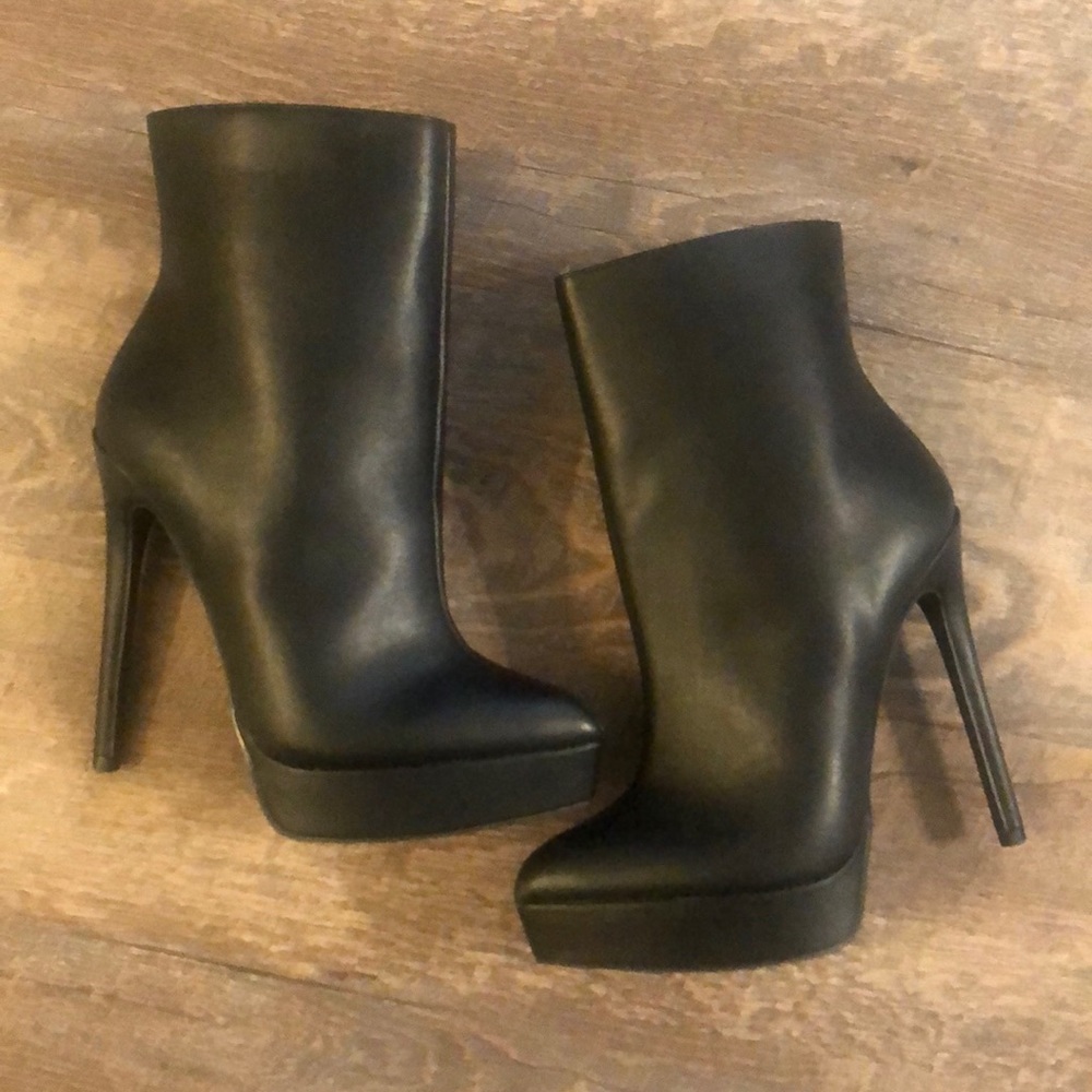 Assassin stilletto platform booties